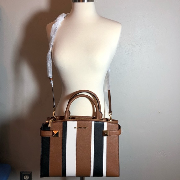 Michael Kors Karla MD EW satchel Crossbody - Picture 7 of 8